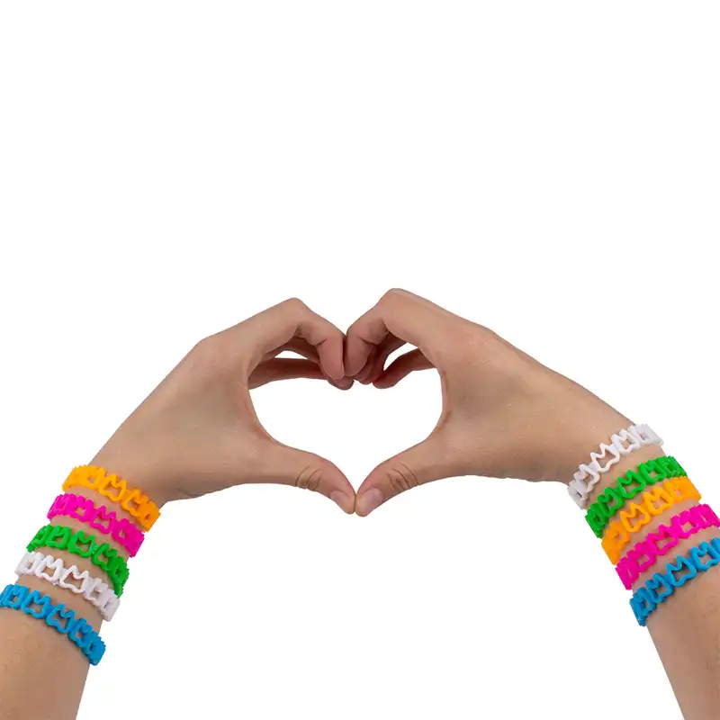 0905222-molar-bracelet-1.webp Brazalete con Motivos Dentales Bader - Imagen 1